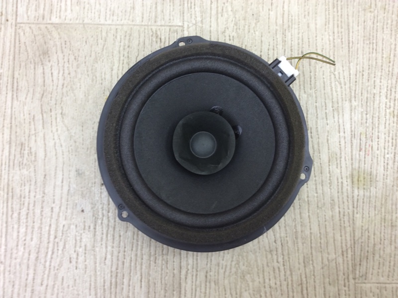 Динамик задний левый FORD FIESTA 08-17 2017 1.6 C16HDEZ DA6Z-18808-A Б/У