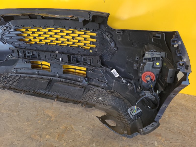 Бампер передний KUGA  20-24