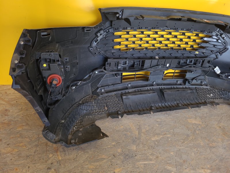 Бампер передний KUGA  20-24