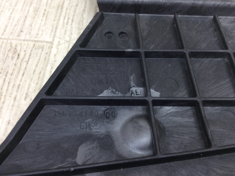 Направляющая стекла двери задняя левая FORD FIESTA 08-17 1.6 C16HDEZ