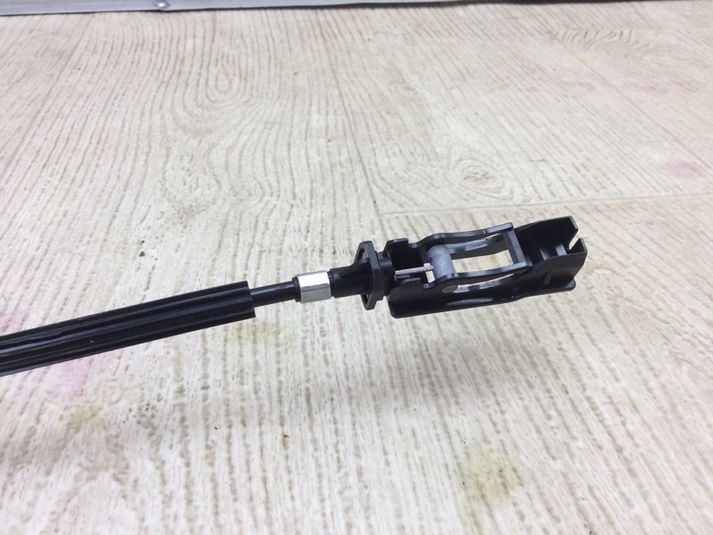 Замок двери передний правый FIESTA 08-17 2017 1.6 C16HDEZ