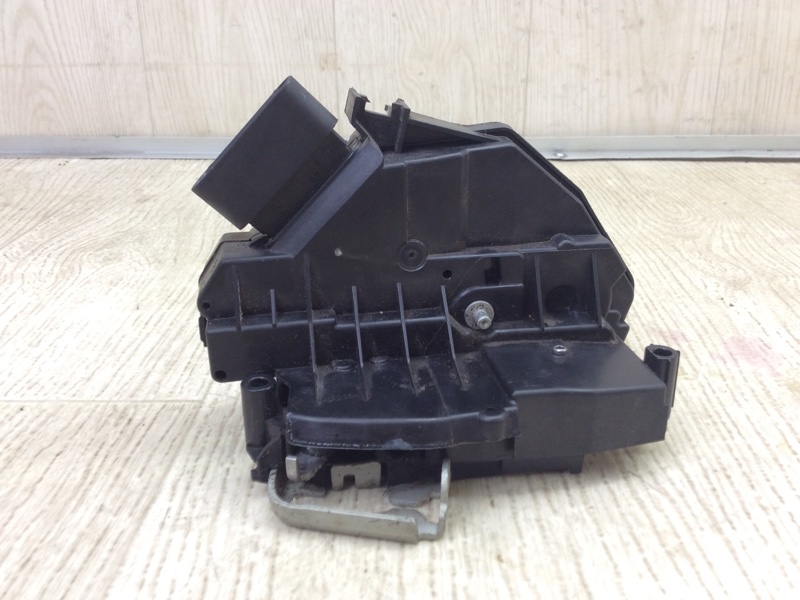 Замок двери задний левый FIESTA 08-17 2017 1.6 C16HDEZ