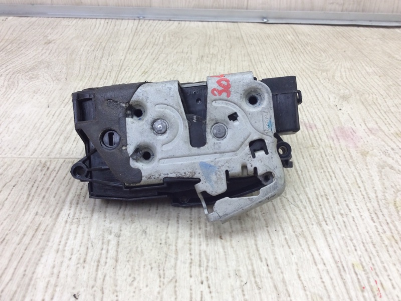 Замок двери задний левый FIESTA 08-17 2017 1.6 C16HDEZ