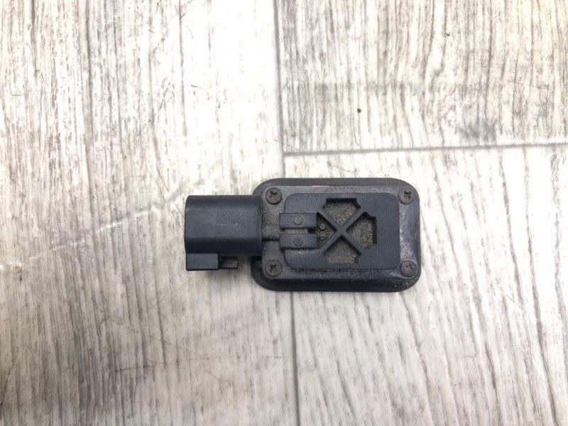 Кнопка открывания багажника наружная MKZ 13-20 2013 2.0 С20HDTX Кнопка открывания багажника наружная MKZ 13-20 2013 2.0 С20HDTX