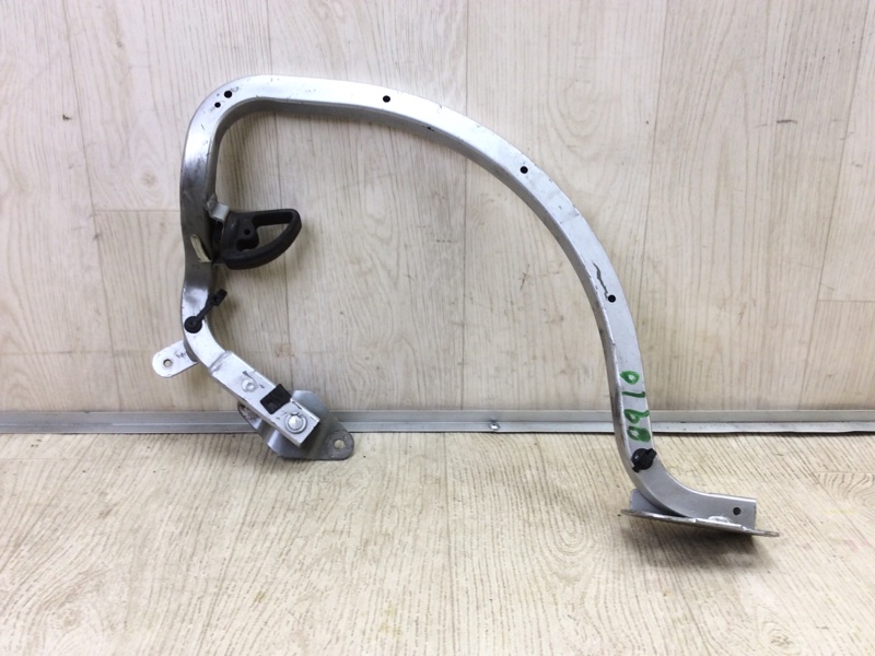 Петля крышки багажника левая FIESTA 08-17 2017 1.6 C16HDEZ Петля крышки багажника левая FIESTA 08-17 2017 1.6 C16HDEZ