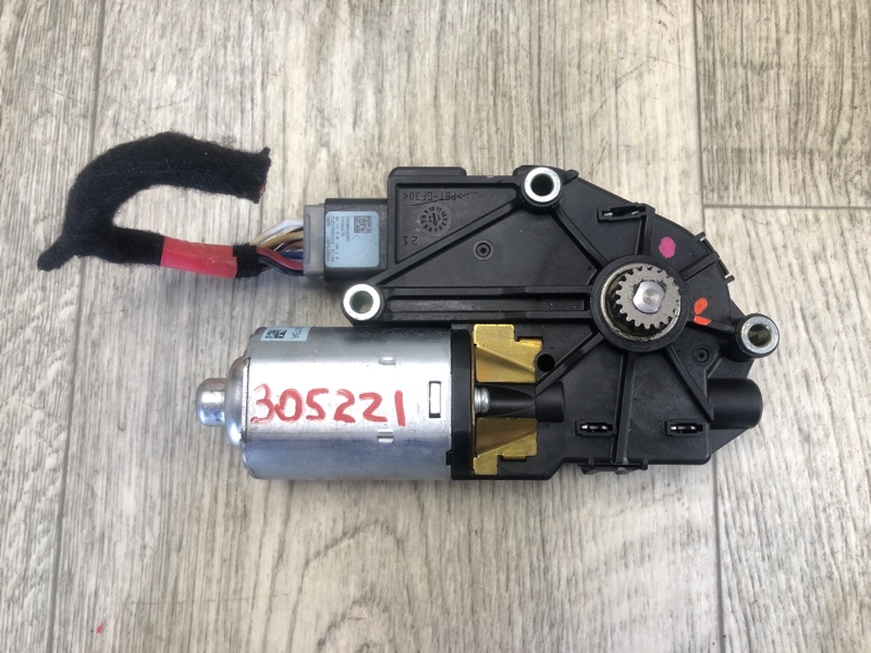 Запчасть моторчик люка LINCOLN MKZ 13-20 2013 2.0 С20HDTX DP5Z-15790-A Б/У Моторчик люка LINCOLN MKZ 13-20 2013 2.0 С20HDTX DP5Z-15790-A Б/У