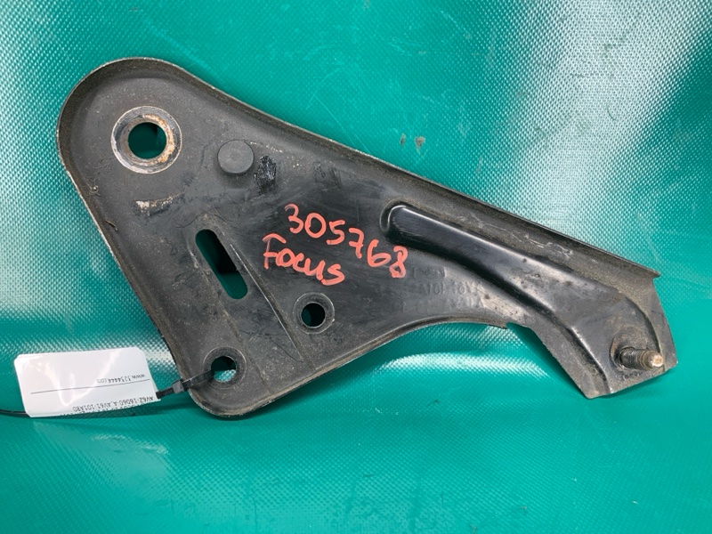Крепление балки подвески переднее правое FOCUS 10-18 2016 2.0 XQDA Крепление балки подвески переднее правое FOCUS 10-18 2016 2.0 XQDA