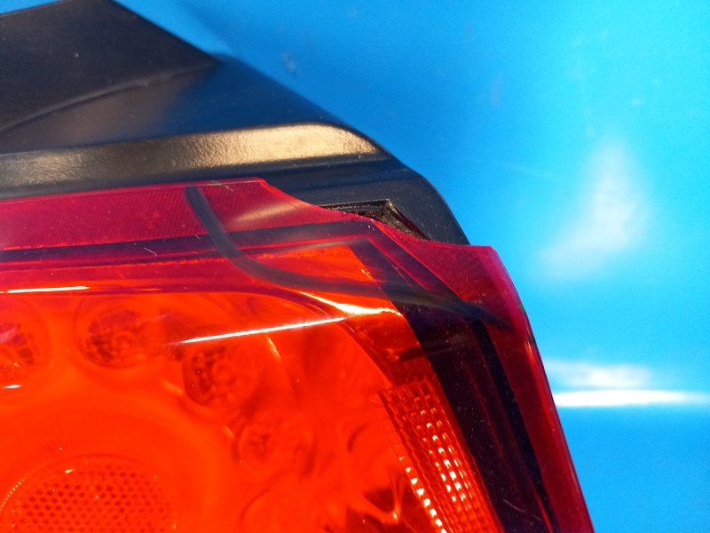 Фонарь наружный левый DODGE JOURNEY 08-20