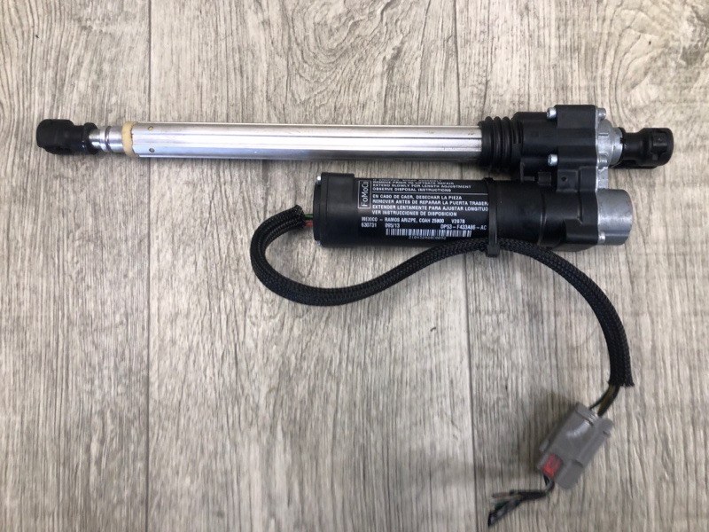 Привод открывания крышки багажника MKZ 13-20 2013 2.0 С20HDTX Привод открывания крышки багажника MKZ 13-20 2013 2.0 С20HDTX