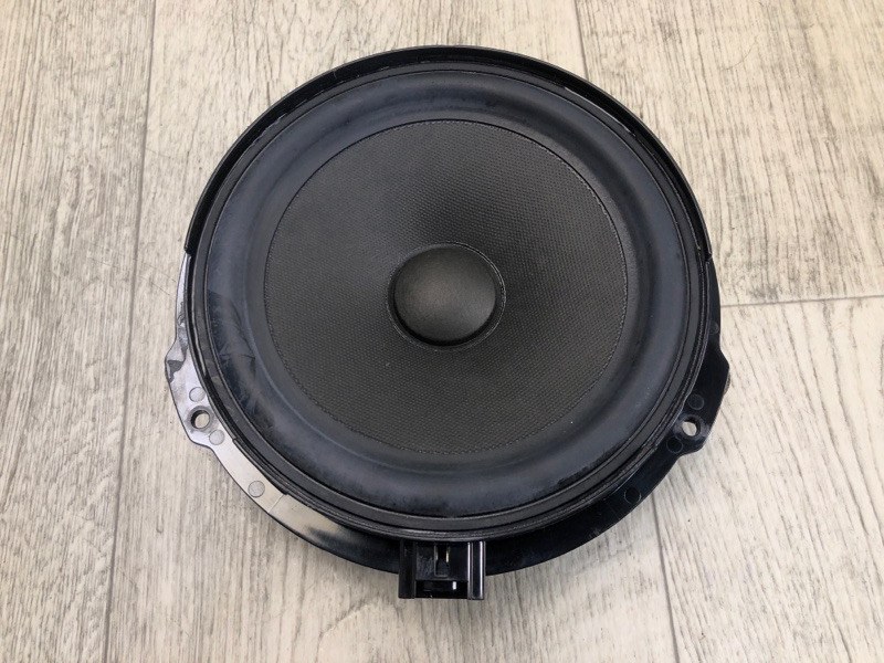 Запчасть динамик задний LINCOLN MKZ 13-20 2013 2.0 С20HDTX DP5Z-18808-B Б/У Динамик задний LINCOLN MKZ 13-20 2013 2.0 С20HDTX DP5Z-18808-B Б/У