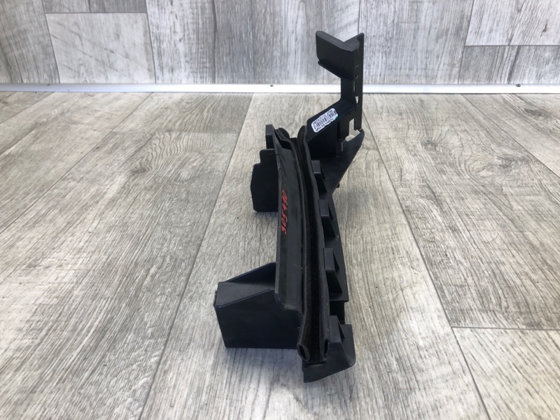 Направляющая стекла двери передняя левая MKZ 13-20 2013 2.0 С20HDTX