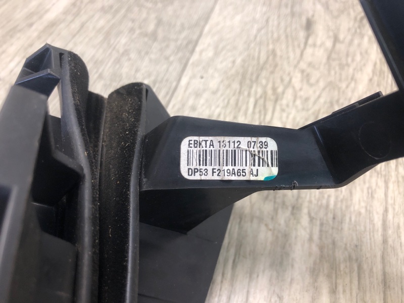 Направляющая стекла двери передняя левая MKZ 13-20 2013 2.0 С20HDTX