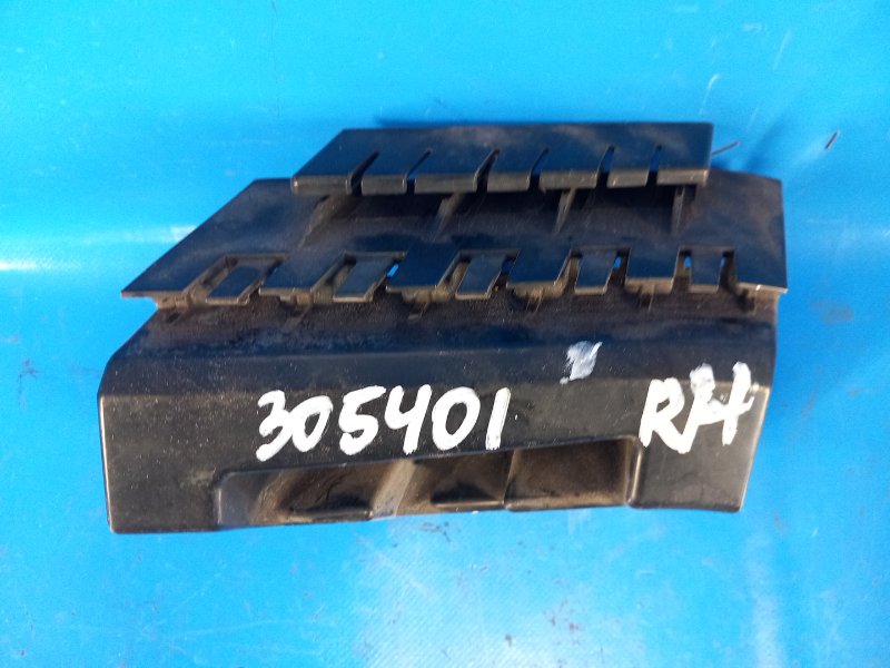 Кронштейн заднего бампера правый 200 10-14 2012 2.4 ED3