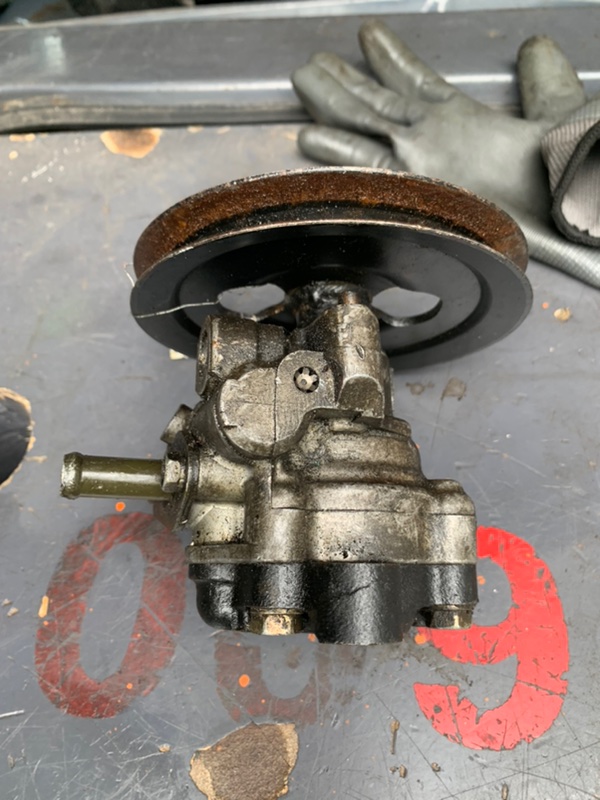 Насос ГУР MITSUBISHI GALANT 87-93