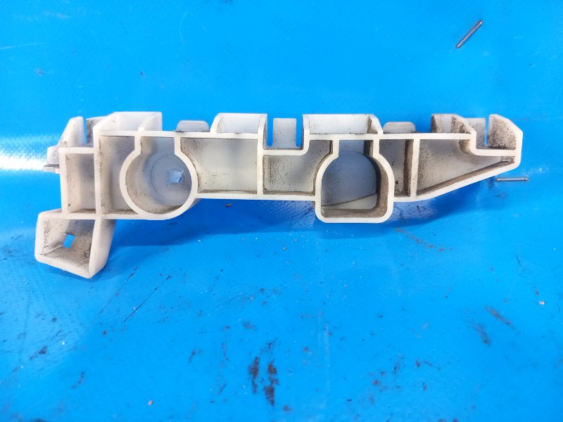 Кронштейн заднего бампера правый MITSUBISHI MIRAGE 13- 2013 1.2 3A92 6410B802 Б/У