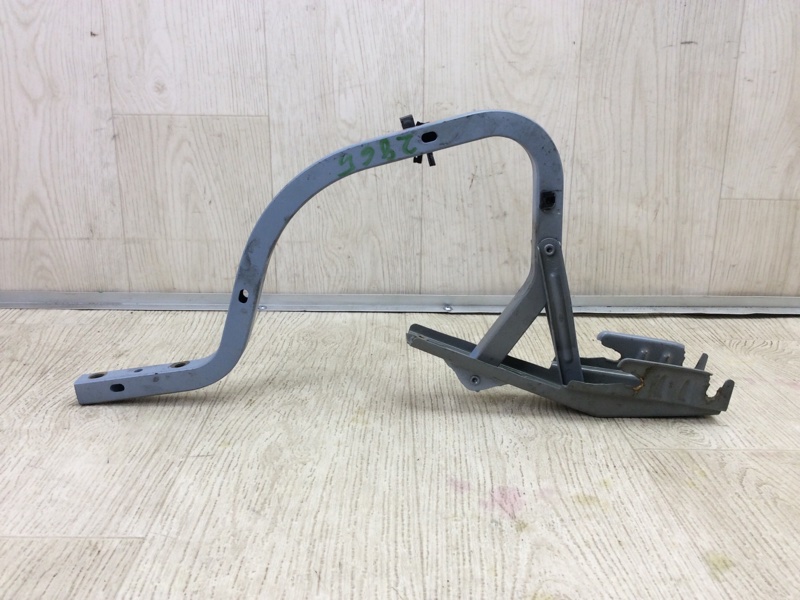 Петля крышки багажника TOYOTA CAMRY 40 06-11 2007 ACV40 2.4 2AZFE 6451006030 Б/У