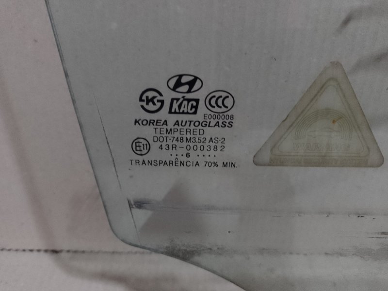 Стекло двери переднее правое TUCSON 04-10 2006 2.7 G6BA Стекло двери переднее правое TUCSON 04-10 2006 2.7 G6BA