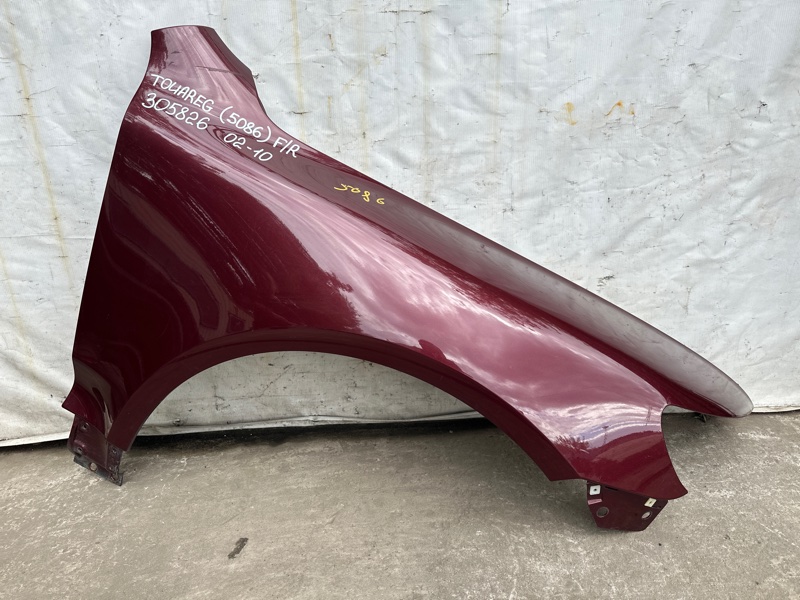 Крыло переднее правое VOLKSWAGEN TOUAREG 02-10 2007 BHK 3.6 7L6 821 102 N Б/У