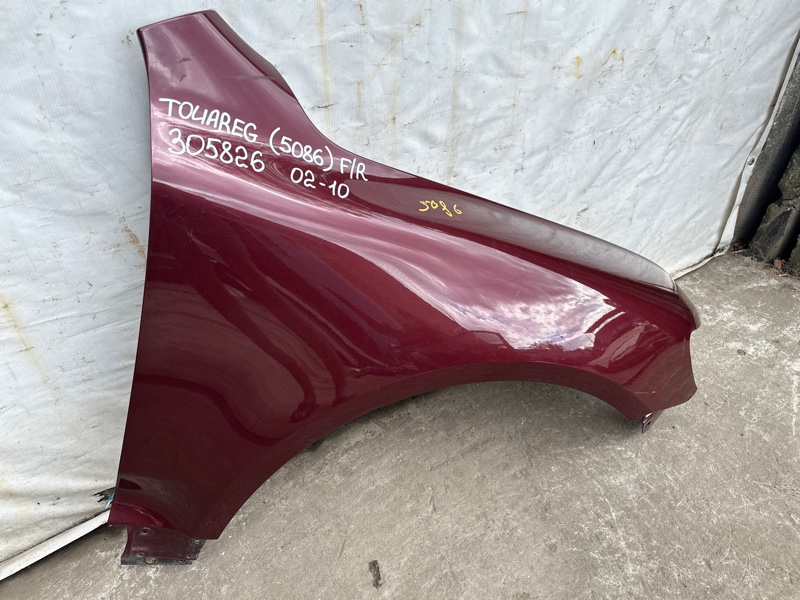 Крыло переднее правое VOLKSWAGEN TOUAREG 02-10 BHK 3.6