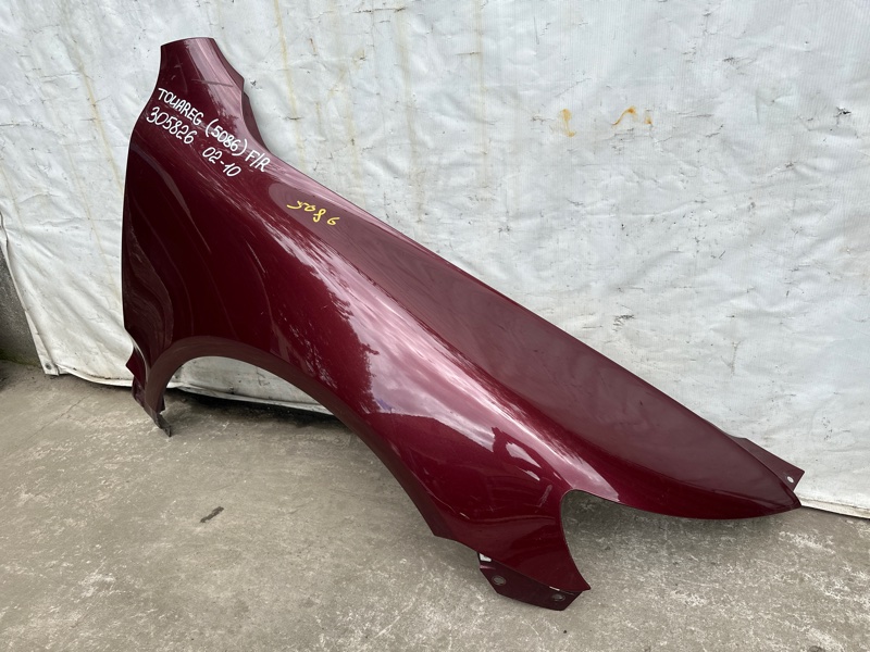 Крыло переднее правое TOUAREG 02-10 2007 BHK 3.6