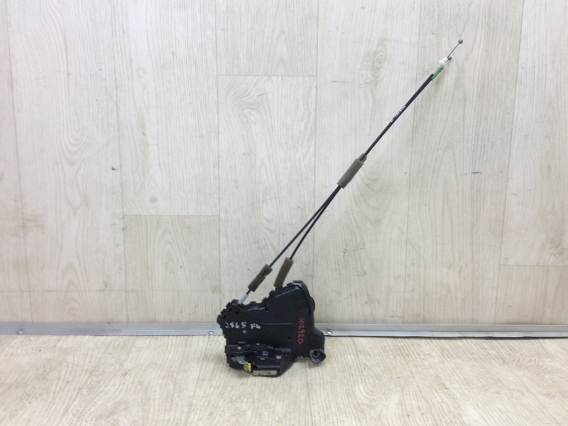 Запчасть замок двери передний левый TOYOTA CAMRY 40 06-11 2007 ACV40 2.4 2AZFE 6904006180 Б/У Замок двери передний левый TOYOTA CAMRY 40 06-11 2007 ACV40 2.4 2AZFE 6904006180 Б/У