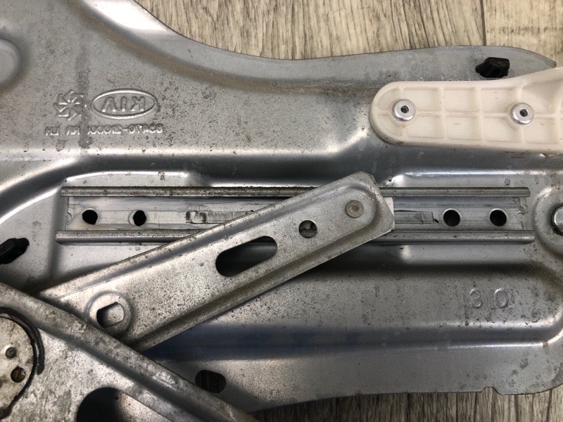 Стеклоподъемник задний левый SOUL AM 08-13 2011 G4NA