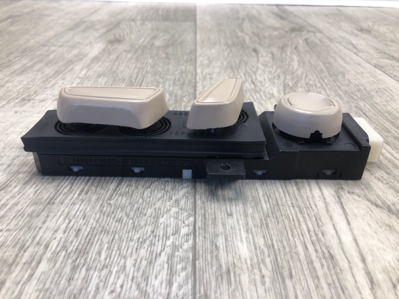 Блок кнопок памяти сидений передний левый TOYOTA CAMRY 70 17- GSV70 2.5 A25AFKS Блок кнопок памяти сидений передний левый TOYOTA CAMRY 70 17- GSV70 2.5 A25AFKS