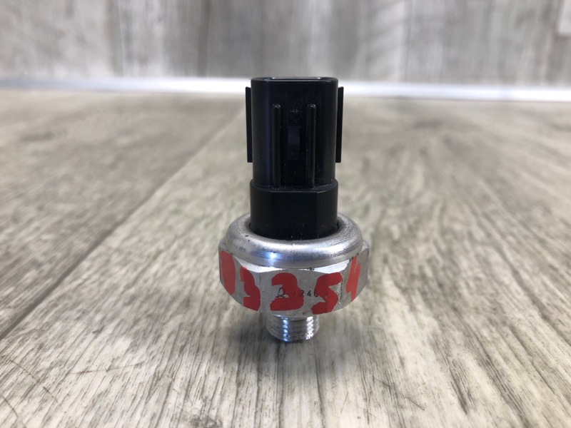 Датчик давления кондиционера TOYOTA CAMRY 70 17- 2020 GSV70 2.5 A25AFKS 8871911010 Б/У