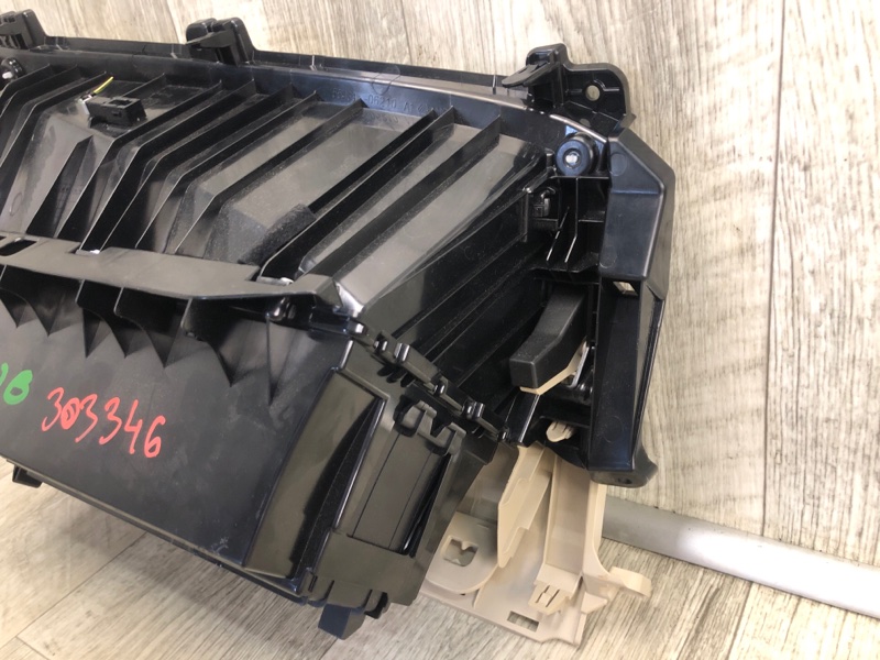 Бардачок CAMRY 70 17- 2020 GSV70 2.5 A25AFKS