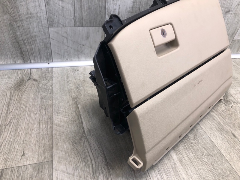 Бардачок CAMRY 70 17- 2020 GSV70 2.5 A25AFKS