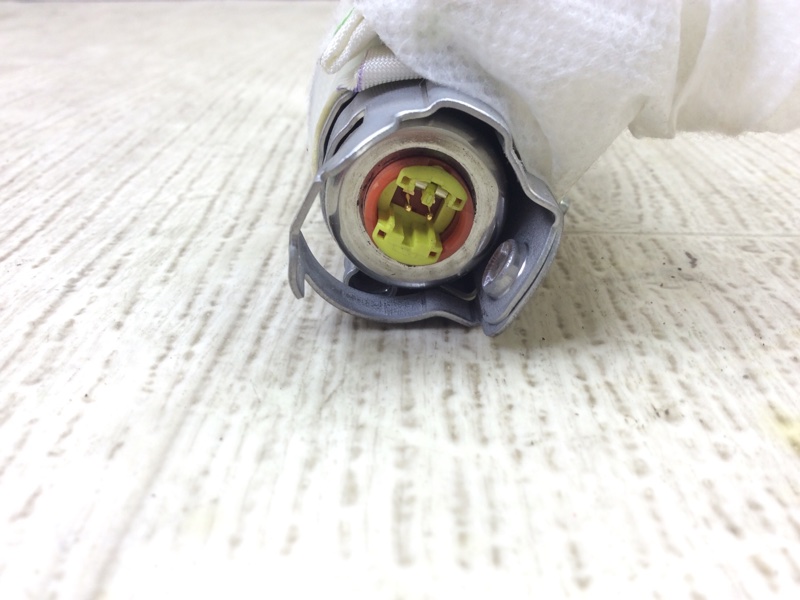 Подушка безопасности в сиденье правая TOYOTA CAMRY 40 06-11 ACV40 2.4 2AZFE