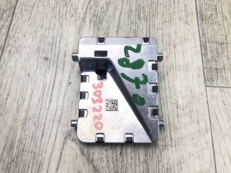 Камера переднего вида TOYOTA CAMRY 70 17- GSV70 2.5 A25AFKS