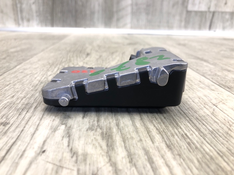 Камера переднего вида CAMRY 70 17- 2020 GSV70 2.5 A25AFKS