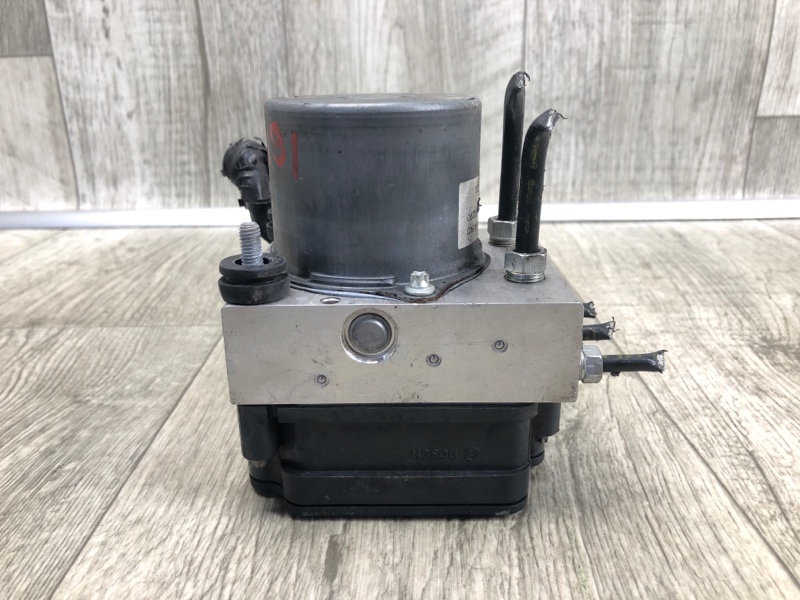 Блок ABS CAMRY 70 17- 2020 GSV70 2.5 A25AFKS