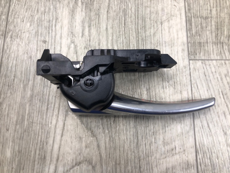 Ручка двери внутренняя передняя левая CAMRY 70 17- 2020 GSV70 2.5 A25AFKS