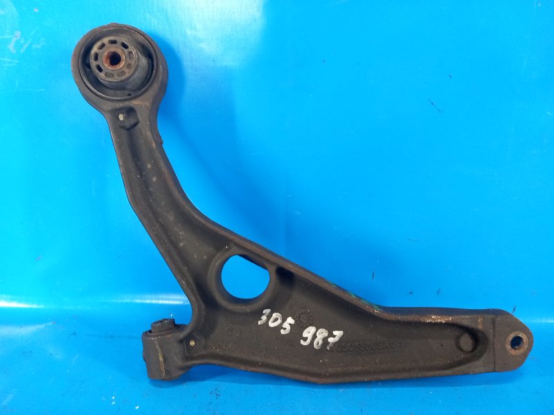 Рычаг передней подвески нижний правый CHRYSLER 200 10-14 2013 3.6 ERB 5085808AC Б/У