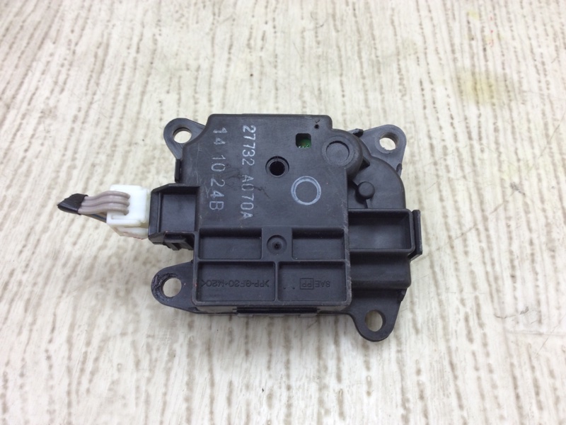 Моторчик заслонки печки PATHFINDER R52 12-21 2015 R52 3.5 VQ35DE