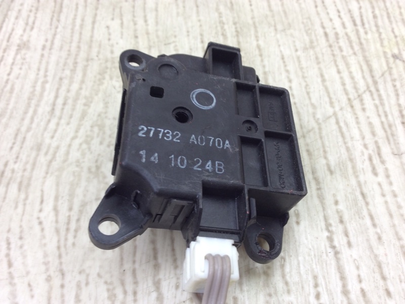 Моторчик заслонки печки NISSAN PATHFINDER R52 12-21 R52 3.5 VQ35DE