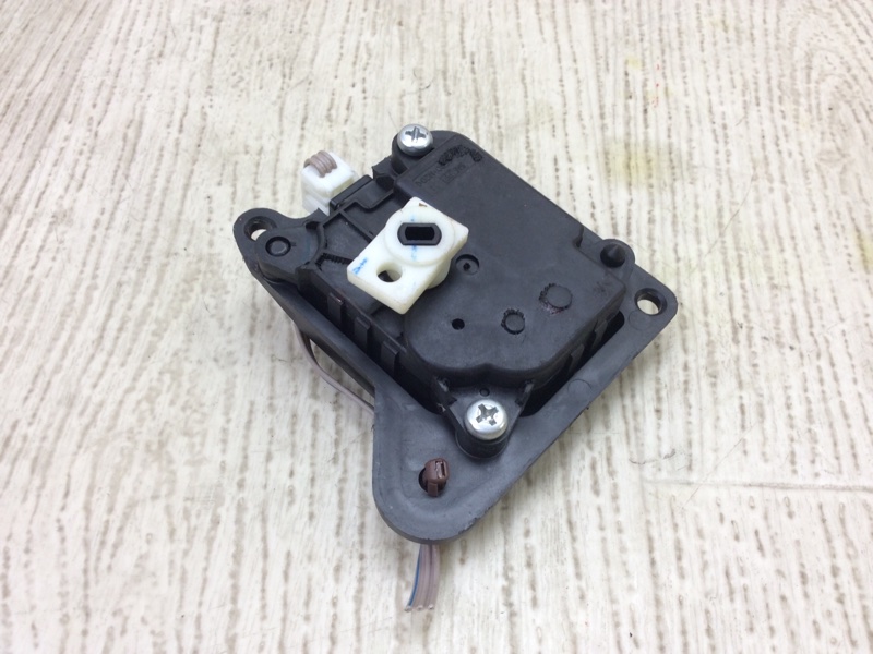 Моторчик заслонки печки PATHFINDER R52 12-21 2015 R52 3.5 VQ35DE