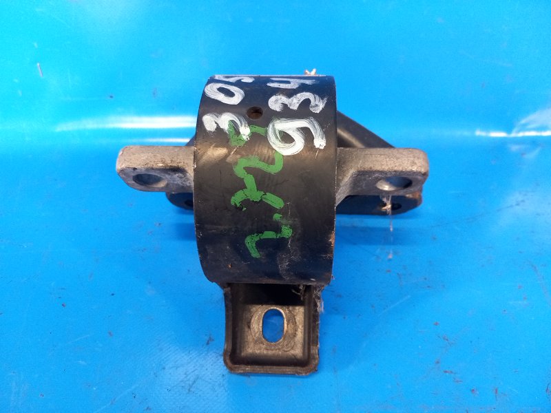 Подушка АКПП 200 10-14 2012 2.4 ED3