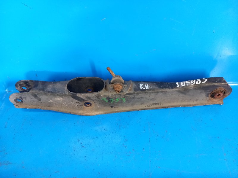 Запчасть рычаг задней подвески поперечный правый CHRYSLER 200 10-14 2013 3.6 ERB 5085418AD Б/У Рычаг задней подвески поперечный правый CHRYSLER 200 10-14 2013 3.6 ERB 5085418AD Б/У