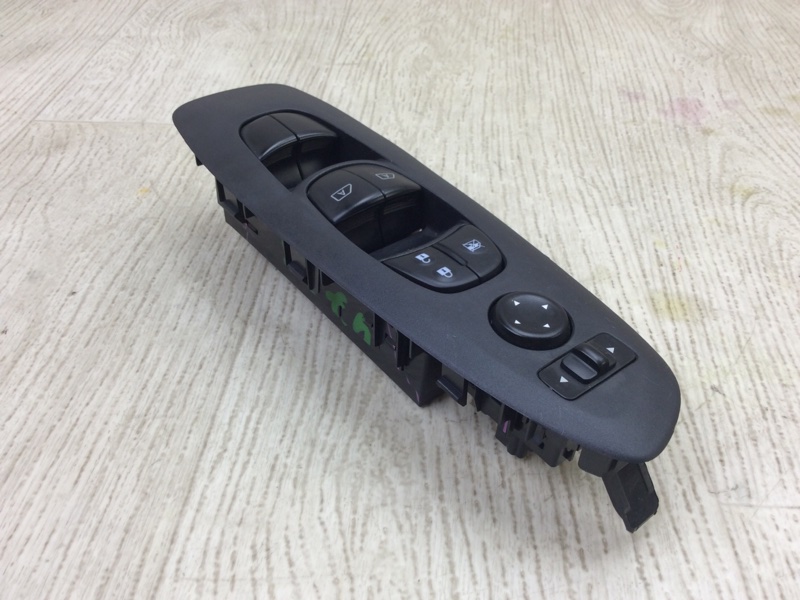 Блок управления стеклоподъемниками PATHFINDER R52 12-21 2015 R52 3.5 VQ35DE