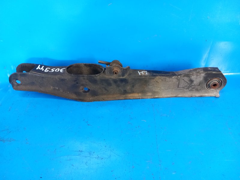 Рычаг задней подвески поперечный левый CHRYSLER 200 10-14 2012 2.4 ED3 5085418AD Б/У