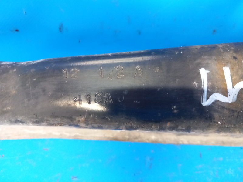 Рычаг задней подвески поперечный левый CHRYSLER 200 10-14 2.4 ED3