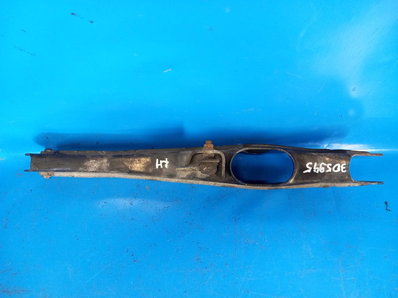 Рычаг задней подвески поперечный правый 200 10-14 2012 2.4 ED3 Рычаг задней подвески поперечный правый 200 10-14 2012 2.4 ED3