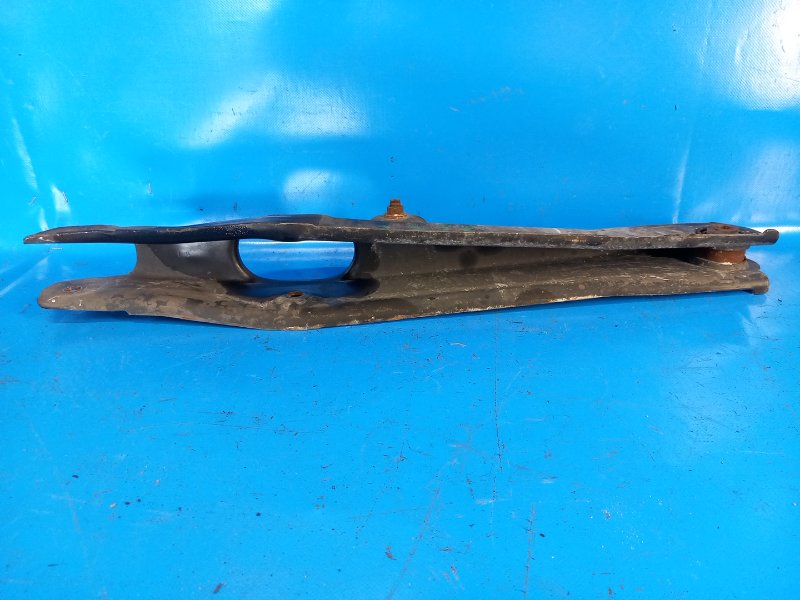 Рычаг задней подвески поперечный правый 200 10-14 2012 2.4 ED3 Рычаг задней подвески поперечный правый 200 10-14 2012 2.4 ED3