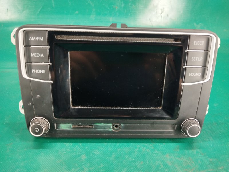 Магнитола VOLKSWAGEN TIGUAN 08-17 2016 2.0 CCTA 561035150 Б/У