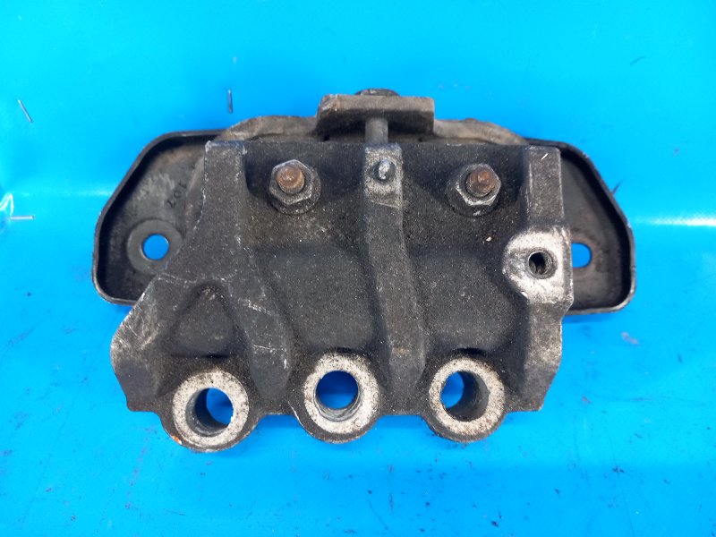 Подушка двигателя правая CHRYSLER 200 10-14 2.4 ED3