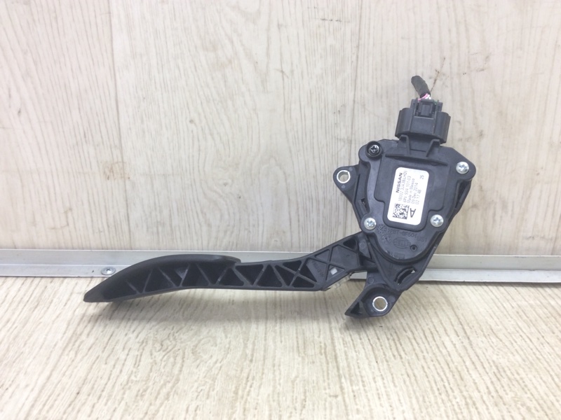 Педаль газа NISSAN PATHFINDER R52 12-21 R52 3.5 VQ35DE