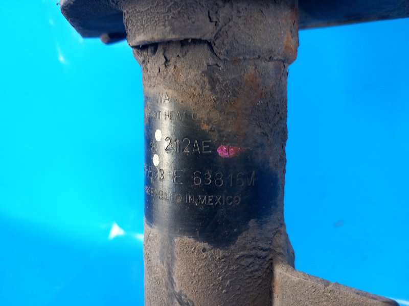 Амортизатор передний левый 200 10-14 2013 3.6 ERB